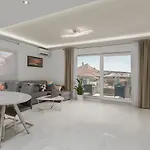 Blue Dream Apartment *